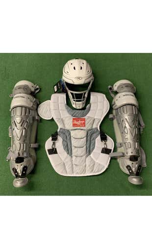 New Rawlings Velo Catcher's Set