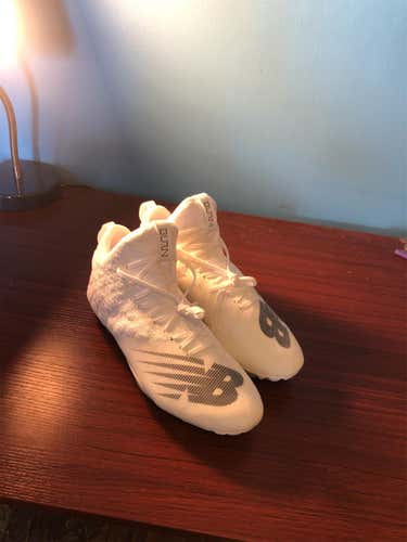 White Unisex Molded Cleats New Balance