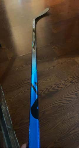 Senior Right Handed Nexus Geo Mid Pattern Pro Stock Hockey Stick
