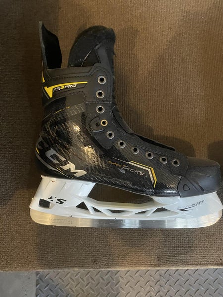 New Senior CCM Super Tacks AS3 Hockey Skates Regular Width Pro Stock Size 9.5