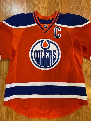 Edmonton Oilers-Size 56 Reebok Jersey Pro Stock.Taylor Hall