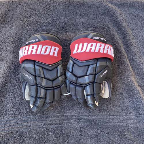 Arizona Coyotes Pro Stock 14” Warrior Covert Gloves OESTERLE