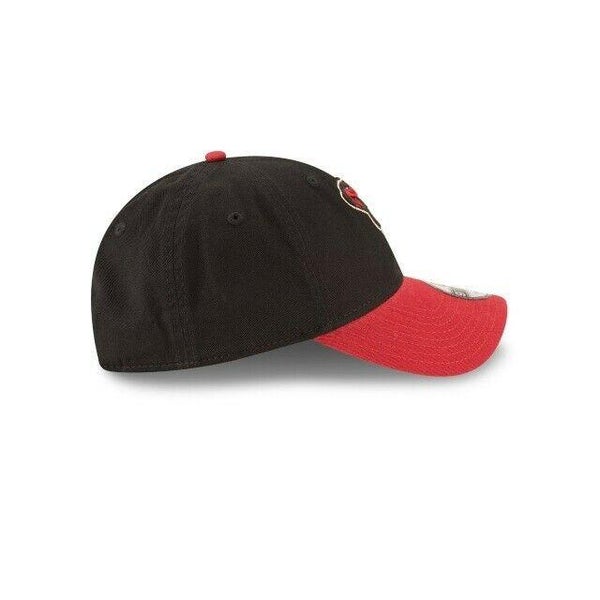 Men's New Era Cincinnati Reds Core Classic 9TWENTY Alternate Black  Adjustable Cap with Red Visor