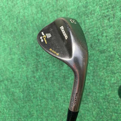 Men's Right Handed Mizuno Wedge Flex Steel Shaft Wedge