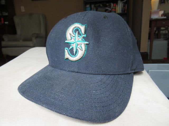 Mariners AC 5950 Fitted Game Hat Size 8