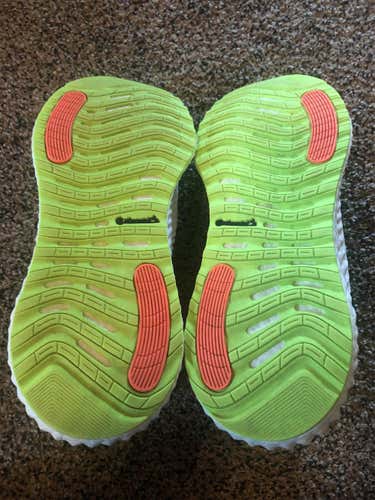 Men's Size 10 Adidas Boost  Shoes