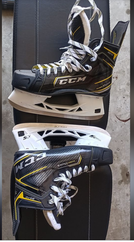 Senior Used CCM Super Tacks Hockey Skates Regular Width Size 9.5
