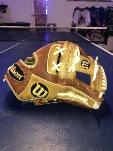 Brown Used Infield A2000 11.5" Baseball Glove