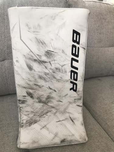 White Senior Regular Supreme 2S Pro Stock (Almost New! Little Use!!)