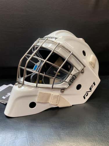 Warrior Ritual F1 Senior+ Goalie Mask Med/Lrg