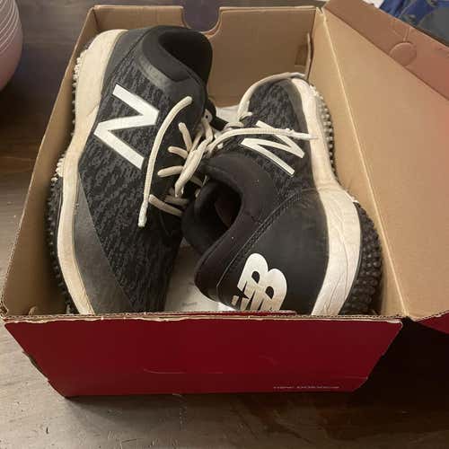 Men's New Balance 4040v5 Turf Shoes - size 11