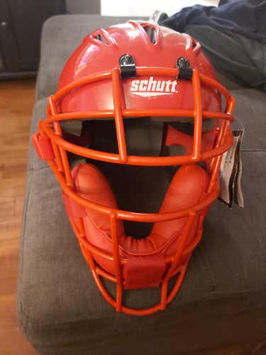 New Kid Pitch (9YO-13YO) Schutt Catcher's Mask
