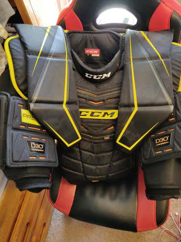 CCM Premier Pro Chest Protector Senior M Lightly Used