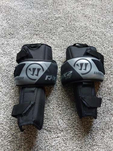 Used Warrior ritual R/X2 INT knee guards