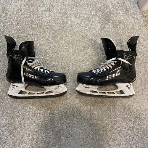 Senior Bauer Supreme 2S Pro Regular Width Pro Stock Size 8.5 Hockey Skates