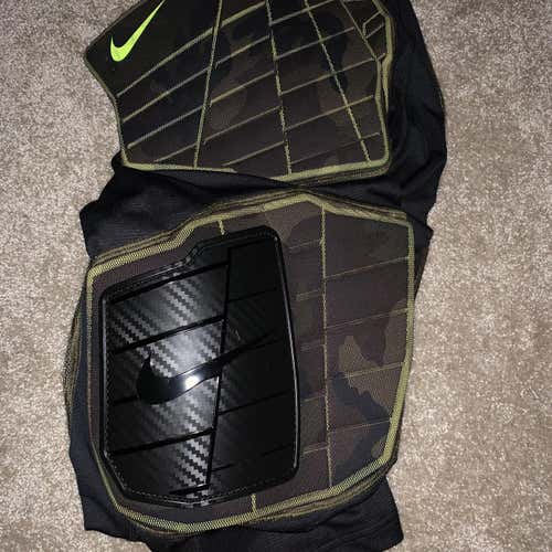 Nike Pro Combat Hyperstrong Large