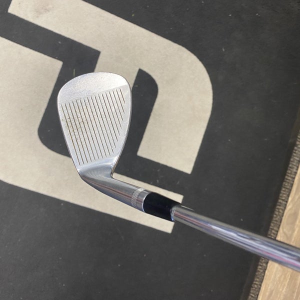 Men's Right Handed Vokey SM5 Tour Chrome 54 Degree Wedge