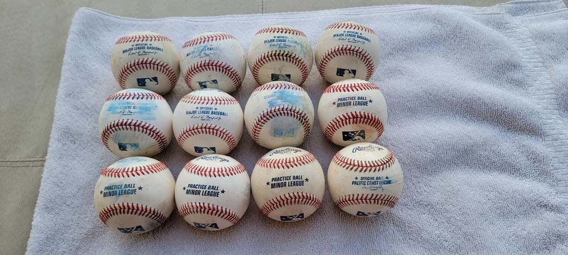 Used Rawlings Baseballs 12 Pack (1 Dozen)