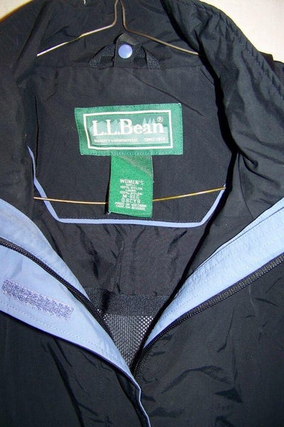 LL Bean Hooded Rain Jacket, Women's Medium | SidelineSwap