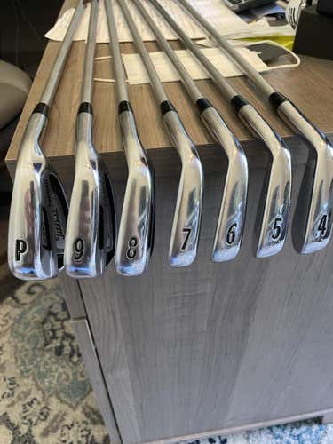 Men's Titleist RH AP2 714 C-Taper Stiff