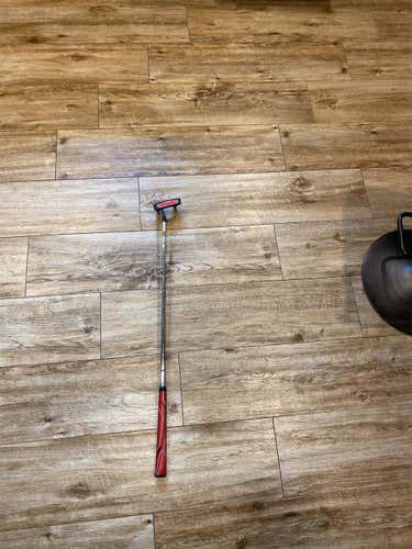 Used Right Handed Putter