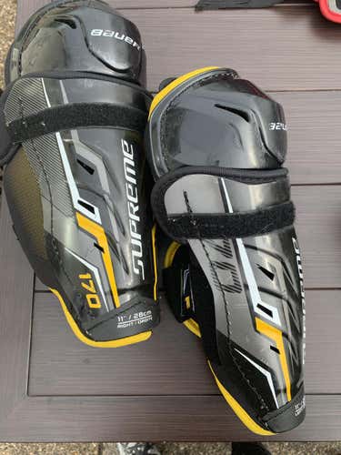 Used Junior Bauer Supreme 170 Shin Pads