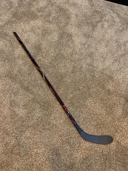 Senior Left Hand Vapor ADV Pro Stock Hockey Stick