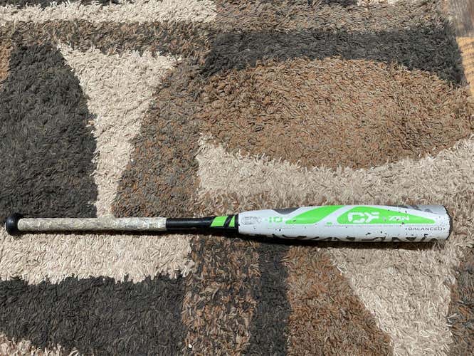 2017 DeMarini CF Zen (-10) 22 oz 32" Bat. Solid Bat/No Cracks or Rattles/Chipped Paint