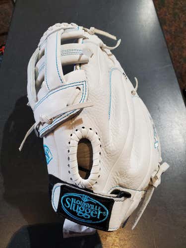 New Louisville Slugger Left Hand Throw Xeno Softball Glove 13"