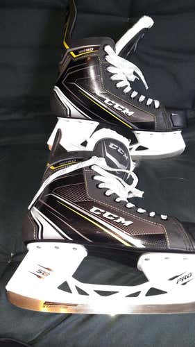 Used Senior CCM Tacks 9050 Hockey Skates Regular Width Size 9.5
