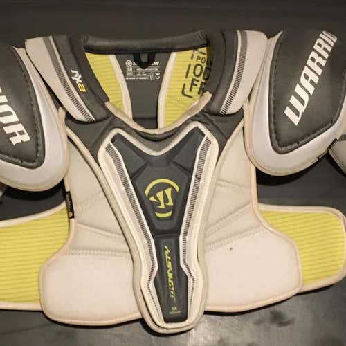 Senior Medium Warrior Dynasty AX2 Pro Stock Shoulder Pads