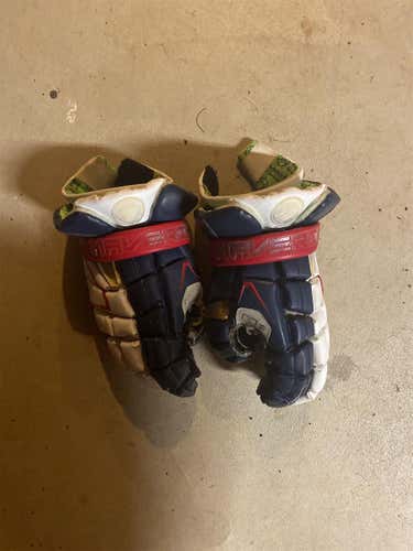 Custom Lawrence Academy Used Maverik M4 13" Lacrosse Gloves
