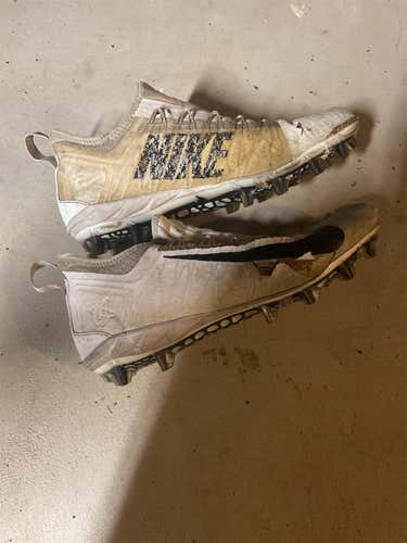 Adult Size 12.5 (Women's 13.5) Nike Huarache 7 Cleats