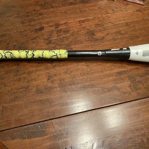 Kid Pitch (9YO-13YO) 2017 Composite CF Zen (-5) 28 oz 33" Bat