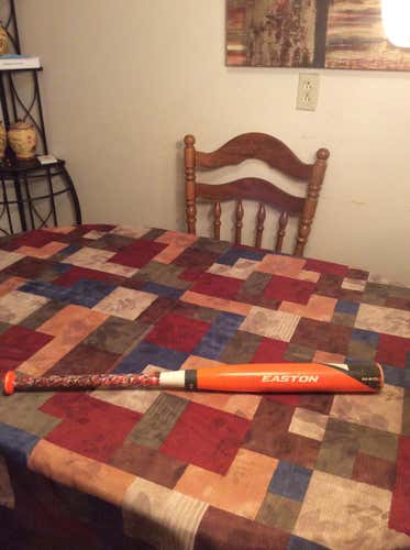 Used Kid Pitch (9YO-13YO) USSSA Certified 2015 Easton Composite Mako Bat (-11) 19 oz 30"