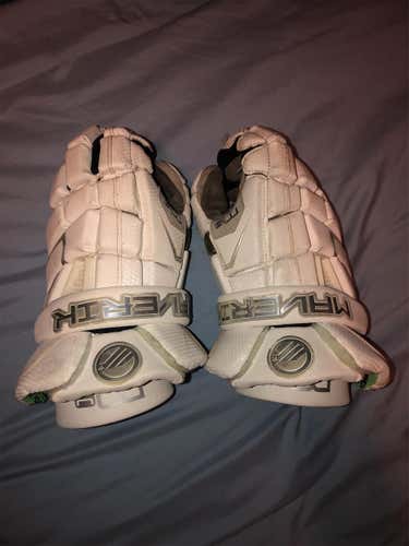 used Maverik M4 13” lacrosse gloves