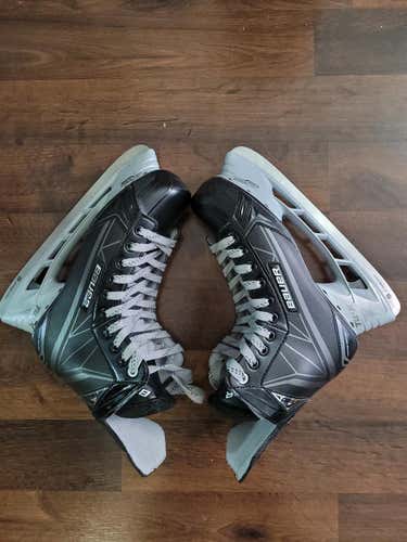 Used Senior Bauer S160 LE Hockey Skates Size 8.5