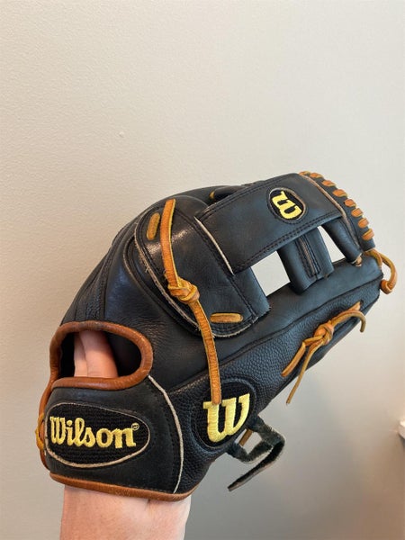 Black Adult Infield A2000 11.75" Baseball Glove