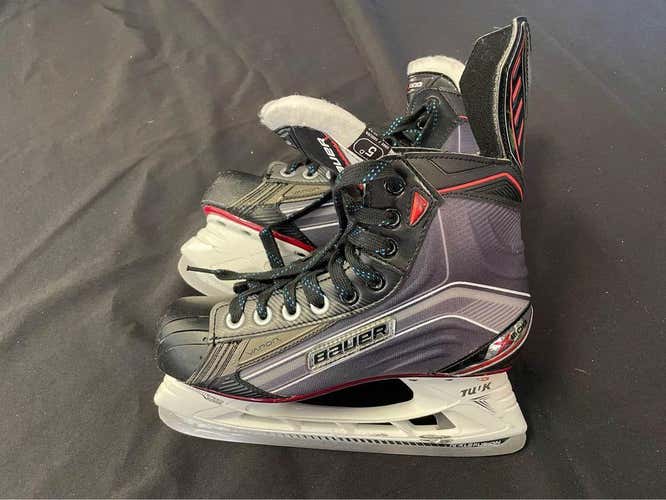 Used Junior Bauer Vapor X600 Hockey Skates Regular Width Size 5