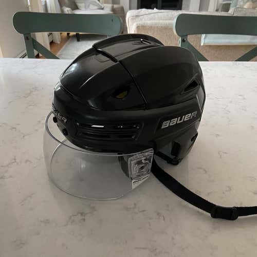 Medium Bauer Reakt 200 (With Bauer Proclip Visor)