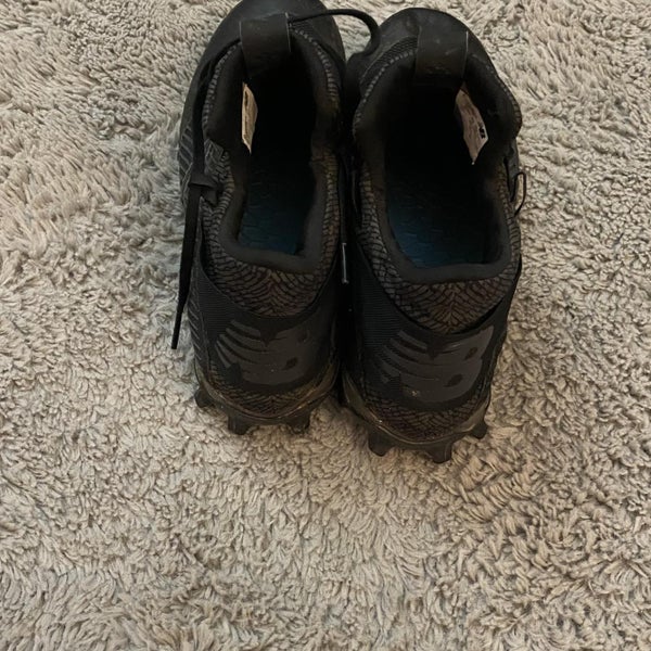 Black Men's Molded Cleats New Balance