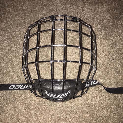 Senior Medium Bauer RBE III Full Cage