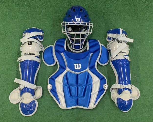 Wilson C200 Youth Baseball Softball Catchers Gear Set 8-11 y/o - Royal Blue