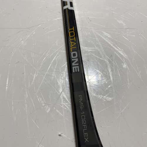 Bauer TotalOne Senior Hockey Stick RH PM9 100 Flex
