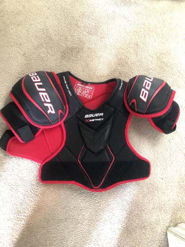Senior Small Bauer Vapor  Shoulder Pads