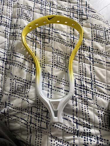 White Used Attack & Midfield Unstrung Lakota 2 Head
