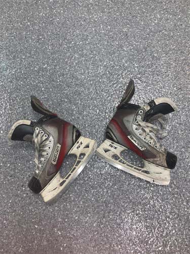 Junior Bauer Vapor X5.0 Size 2.5 Hockey Skates