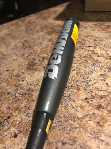 Kid Pitch (9YO-13YO) 2016 Composite CF8 (-5) 27 oz 32" Bat