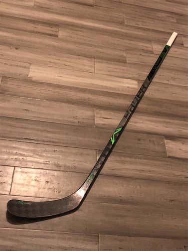 Senior Right Handed Vapor ADV Toe Pattern Pro Stock Hockey Stick