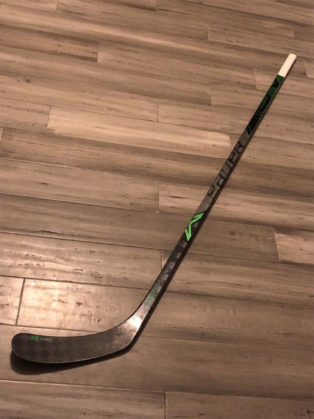Senior Right Handed Vapor ADV Toe Pattern Pro Stock Hockey Stick